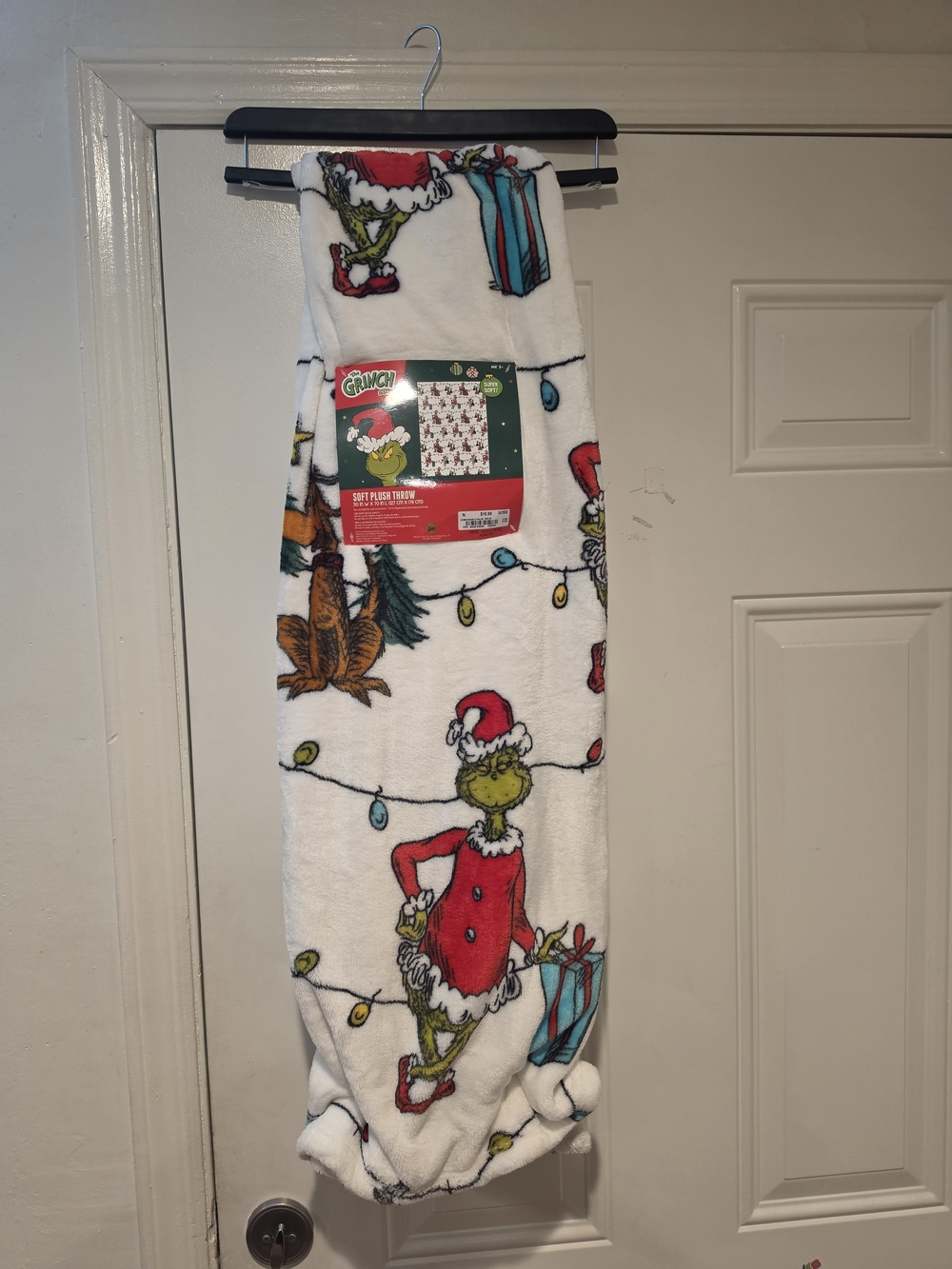 The Grinch Soft Plush Throw